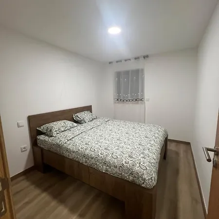 Casa Pitoes Ferienhaus